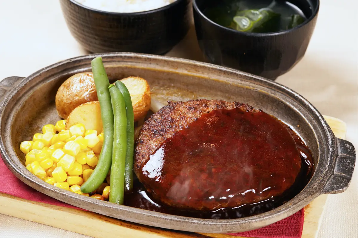 「神内和牛あか」ハンバーグ定食