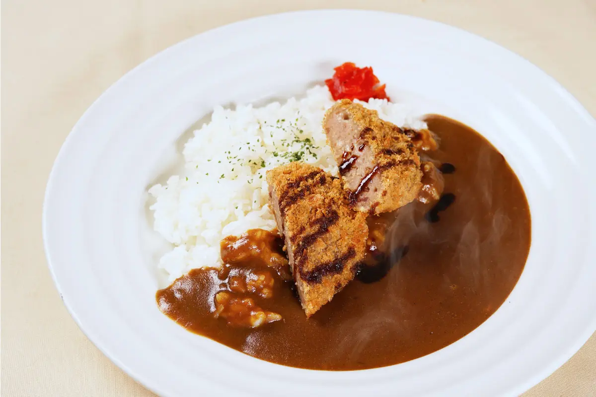 レストランおあしす_メンチカレー