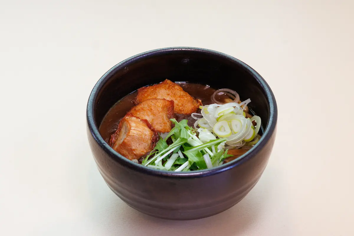 レストランおあしすの鶏ささみのカレーそば