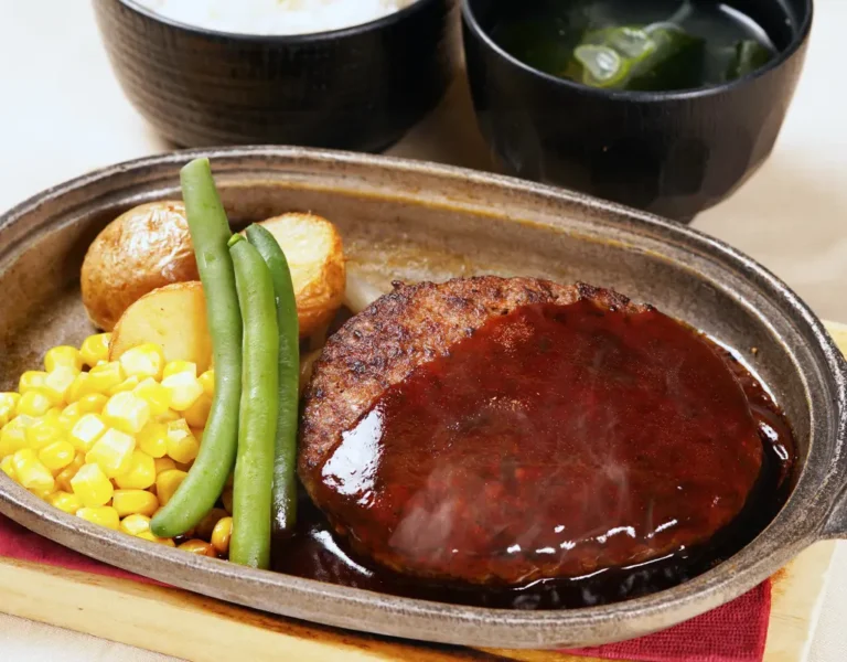 「神内和牛あか」ハンバーグ定食