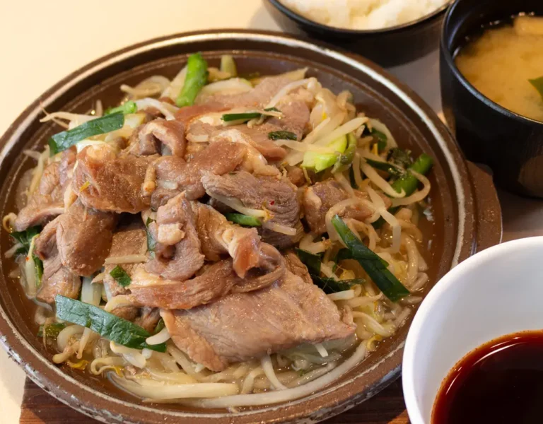 ラム肉＆お野菜の旨味たっぷりジンギスカン鍋定食