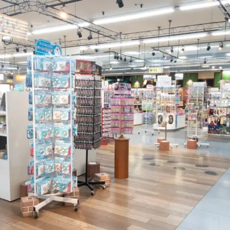 オアシスプラザ店内03